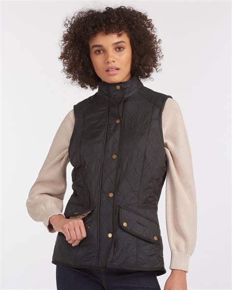 Barbour womens gilet  Now in its second season, the Barbour International x ROKSANDA collaboration offers a nine-piece collection that celebrates shape, colour and form